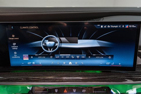 Used 2024 BMW i7 xDrive60 image 20