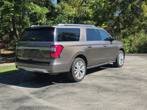 Used 2018 Ford Expedition Max Platinum image 2