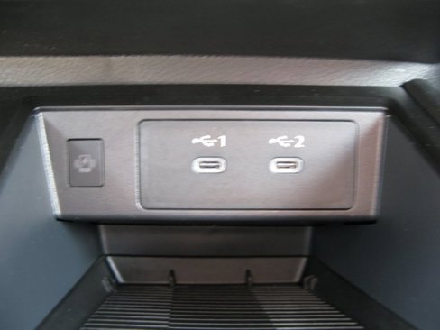 Used 2025 Nissan Kicks SV image 20
