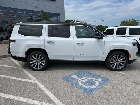 New 2025 Jeep Grand Wagoneer 4WD image 31