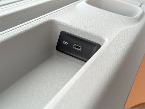 New 2025 Volkswagen ID. Buzz Pro S Plus image 34