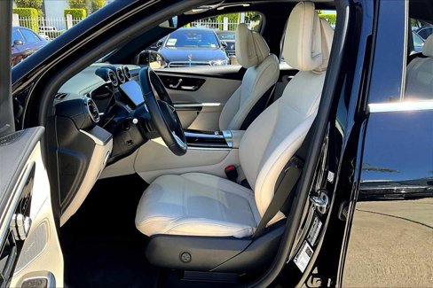 Used 2024 Mercedes-Benz GLC 300 4MATIC image 7