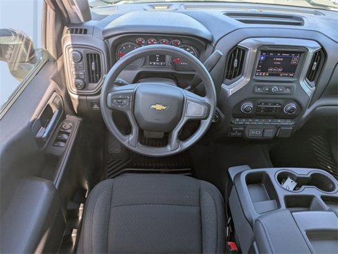 Used 2025 Chevrolet Silverado 2500 Custom w/ Custom Value Package image 16