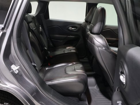 Used 2019 Jeep Cherokee Trailhawk w/ Comfort/Convenience Group image 22