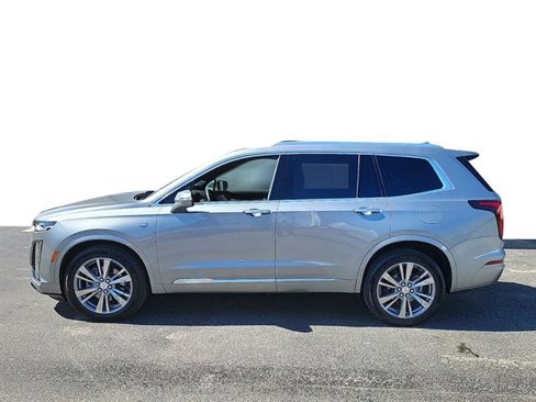 Certified 2024 Cadillac XT6 Premium Luxury image 2