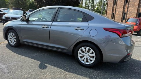 Used 2019 Hyundai Accent SE image 3