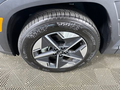 Certified 2025 Hyundai Tucson SEL image 10