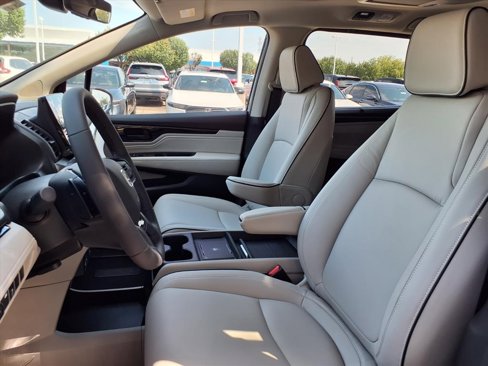 New 2026 Honda Odyssey Touring image 8