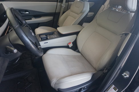 Used 2023 Nissan Ariya FWD image 17
