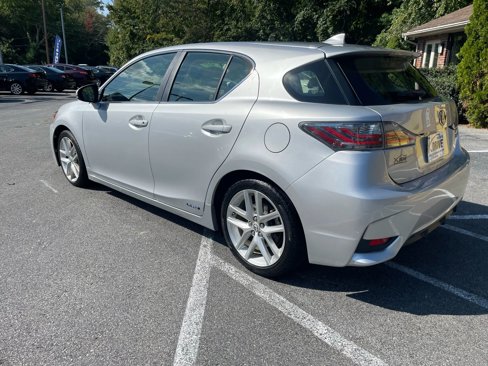 Used 2016 Lexus CT 200h image 8