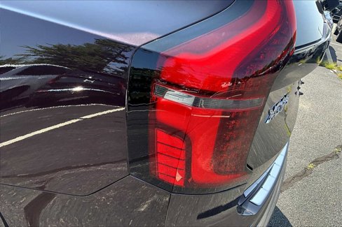 New 2026 Volvo XC90 B6 Plus image 5