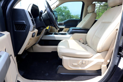 Used 2019 Ford F350 Lariat image 13