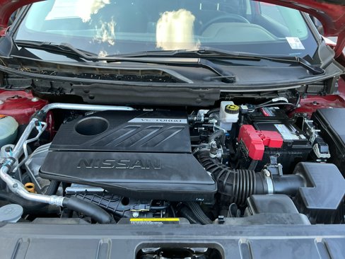 Used 2023 Nissan Rogue S image 22