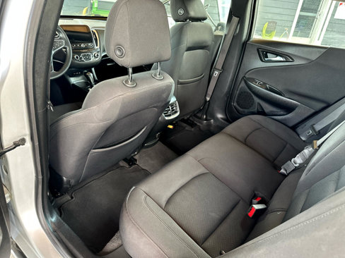 Used 2020 Chevrolet Malibu LT image 33