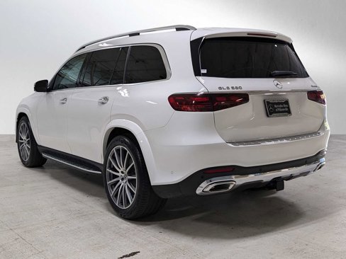 New 2026 Mercedes-Benz GLS 580 4MATIC image 5
