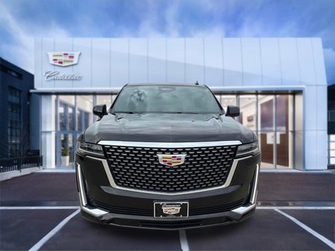 Used 2023 Cadillac Escalade Premium Luxury image 2