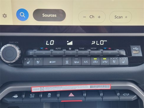 New 2026 Toyota Tundra Platinum image 14