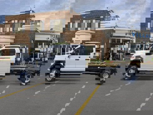 New 2026 Ford F550 4x4 Crew Cab image 28