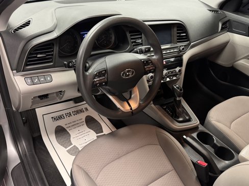 Used 2020 Hyundai Elantra SEL image 9
