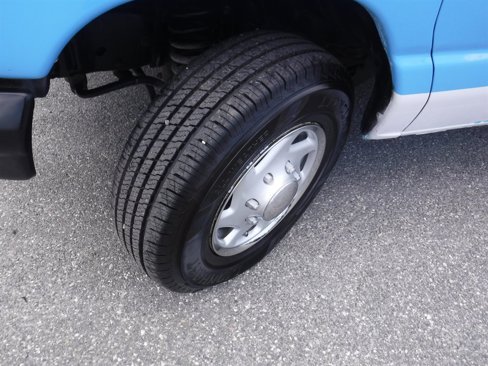 Used 2006 Ford E-350 and Econoline 350 Super Duty image 19