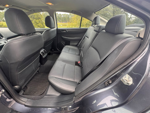 Used 2017 Subaru Legacy 2.5i Limited image 15