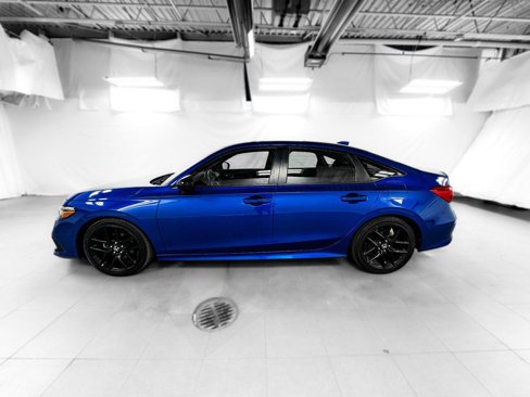 Used 2023 Honda Civic Sport image 3