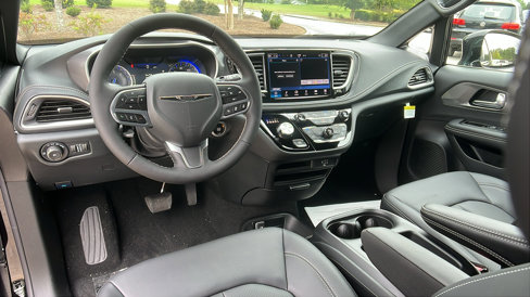 New 2026 Chrysler Pacifica Select image 22