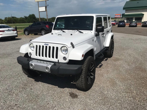 Used 2014 Jeep Wrangler Unlimited Sahara w/ Connectivity Group image 26