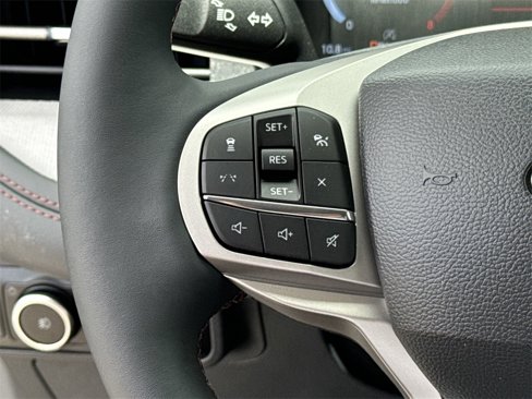 New 2025 Ford Explorer Active w/ Active Comfort Package image 27