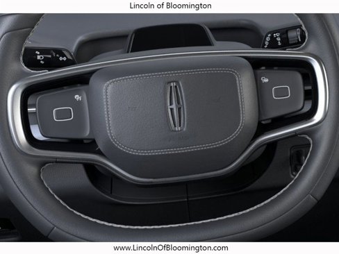 New 2025 Lincoln Navigator Reserve image 12