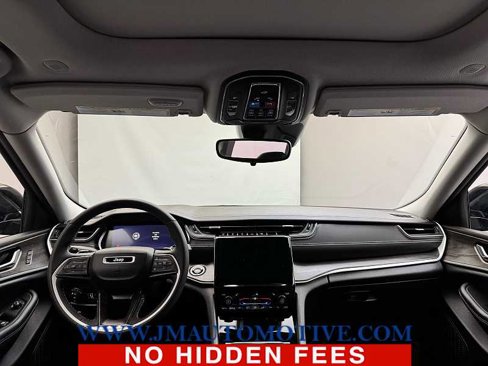 Used 2023 Jeep Grand Cherokee L Limited image 12