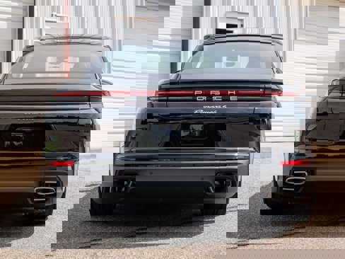 New 2025 Porsche Panamera 4 image 6