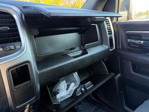 Used 2024 RAM 1500 Classic Warlock image 29