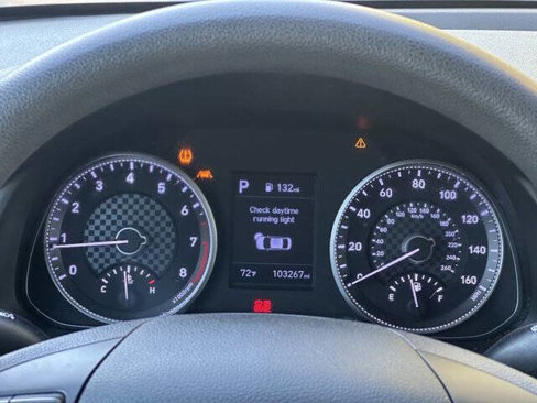 Used 2020 Hyundai Elantra SEL image 14