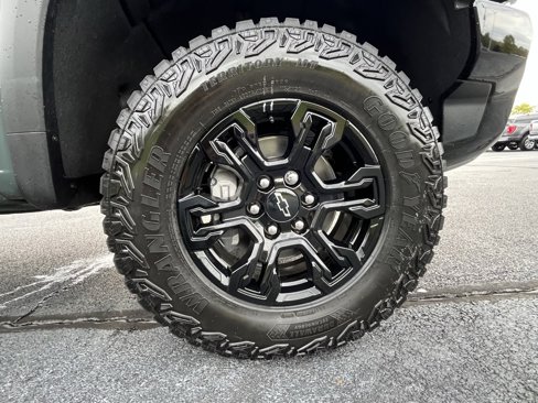 New 2026 Chevrolet Silverado 1500 ZR2 image 29