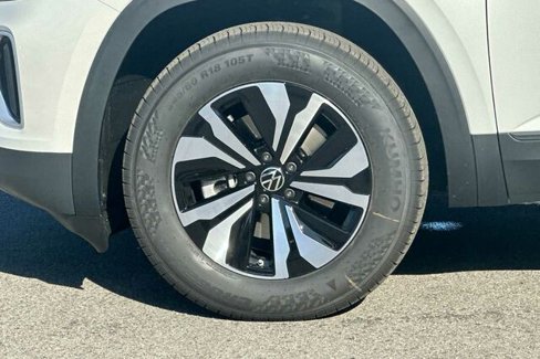 New 2026 Volkswagen Atlas SE image 26