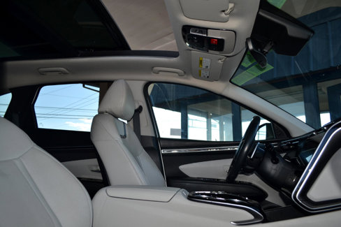 Used 2024 Hyundai Tucson Limited image 57