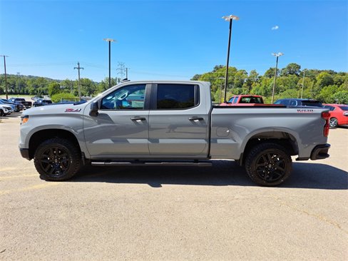 Used 2024 Chevrolet Silverado 1500 Custom Trail Boss image 2