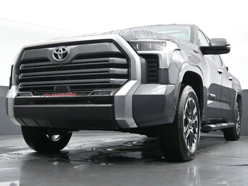 Used 2023 Toyota Tundra Limited image 44