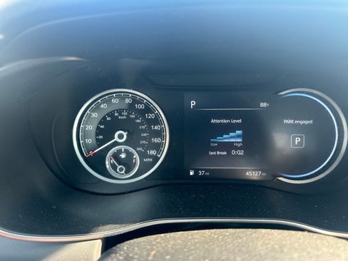 Used 2023 Genesis G70 2.0T image 16