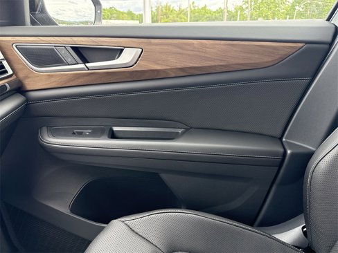New 2025 Volkswagen Atlas SE image 23