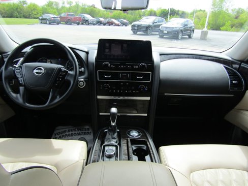 Used 2024 Nissan Armada Platinum w/ Captain's Chairs Package image 15