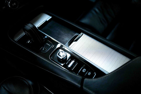 Used 2021 Volvo XC90 T8 R-Design w/ Advanced Package image 47