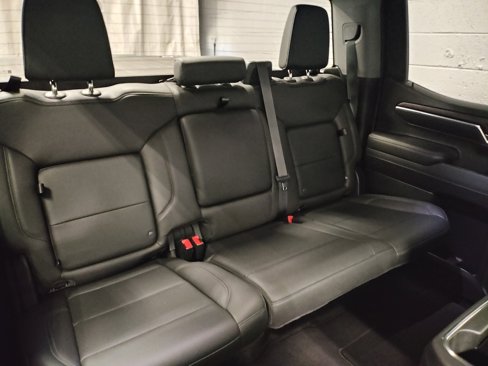 Certified 2022 GMC Sierra 1500 SLT w/ SLT Convenience Package image 11