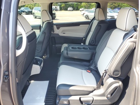 New 2026 Honda Odyssey Elite image 8