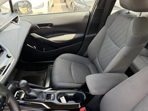Used 2022 Toyota Corolla LE image 11