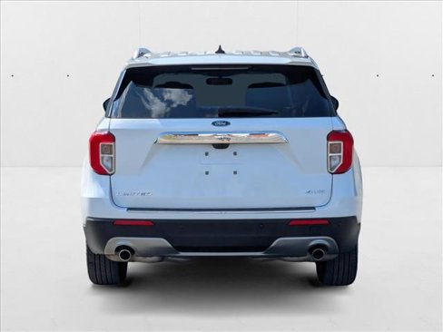 Used 2023 Ford Explorer Limited w/ Equipment Group 301A image 8