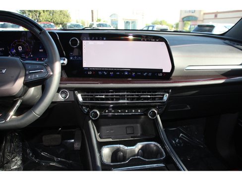 Used 2024 Chevrolet Traverse RS image 7