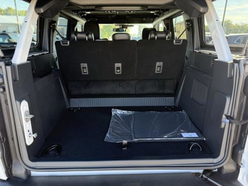 New 2025 Ford Bronco Outer Banks image 4