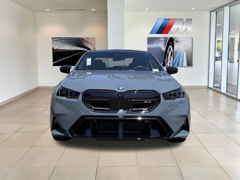 New 2026 BMW M5 w/ Executive Package image 3